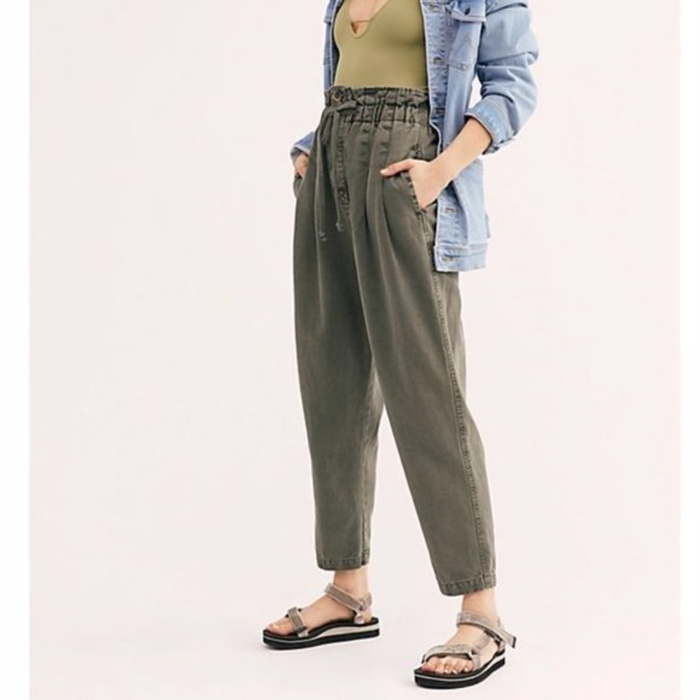 NWT FREE PEOPLE Margate Pleated Sugar Kelp Trouser - Picture 5 of 7